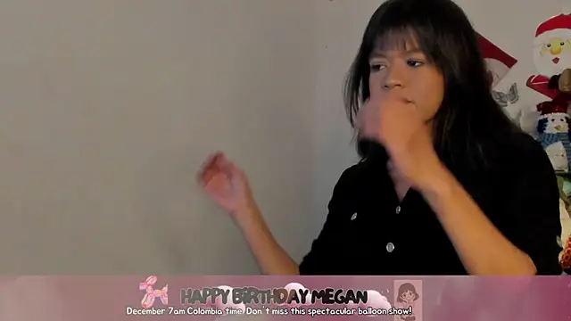 meganthompsonn22 online show from December 4, 2025, 11:46 pm