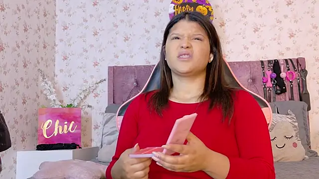 Snapshot of AvrillThomas chatting on November 5, 2025, 3:56 pm AvrillThomas online show from November 5, 2025, 3:56 pm