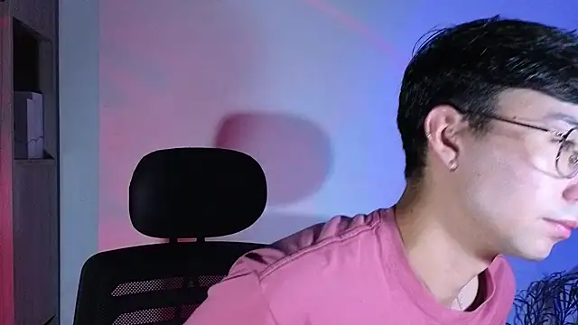 cameron cum online show from November 10, 2025, 11:09 am