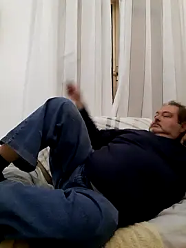 Snapshot of bluangelo chatting on March 10, 2025, 8:56 pm bluangelo online show from March 10, 2025, 8:56 pm