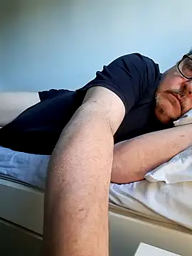 Snapshot of bluangelo chatting on March 16, 2025, 3:39 pm bluangelo online show from March 16, 2025, 3:39 pm