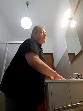 bluangelo online show from April 28, 2026, 4:34 pm