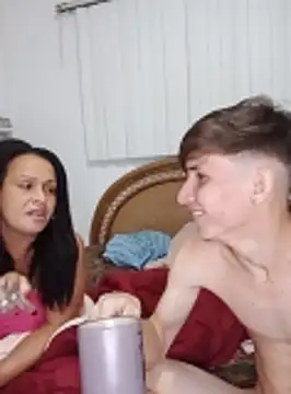 Milfvalesk online show from October 22, 2025, 2:34 am