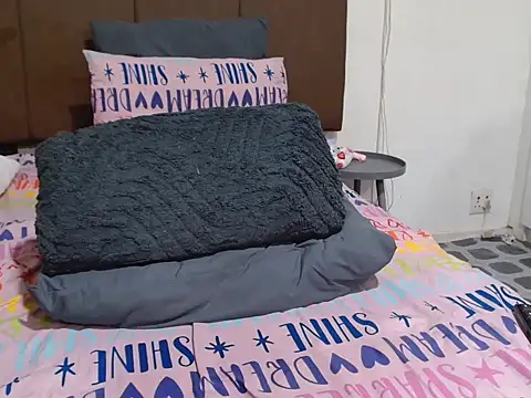 Sweet nicole98 online show from April 21, 2026, 2:51 am