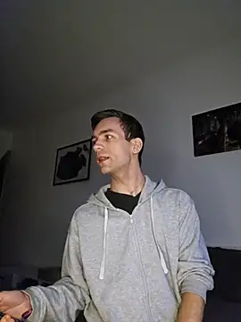 nickdtr online show from October 12, 2025, 5:17 am