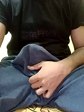 Johnysins24 online show from February 6, 2025, 7:18 pm