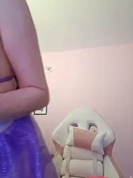 sophie pazz online show from October 30, 2025, 9:37 pm