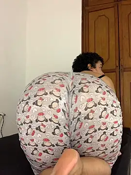 Snapshot of Mrskary chatting on September 15, 2025, 12:05 pm Mrskary online show from September 15, 2025, 12:05 pm