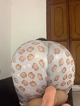 Snapshot of Mrskary chatting on September 16, 2025, 12:28 pm Mrskary online show from September 16, 2025, 12:28 pm