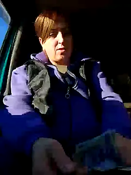 Snapshot of larylary6969 chatting on January 4, 2025, 12:27 pm larylary6969 online show from January 4, 2025, 12:27 pm