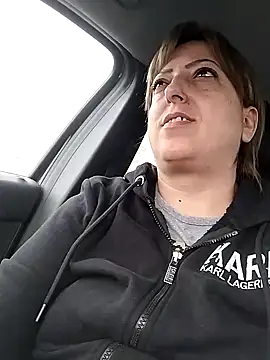 Snapshot of larylary6969 chatting on October 6, 2025, 9:07 am larylary6969 online show from October 6, 2025, 9:07 am