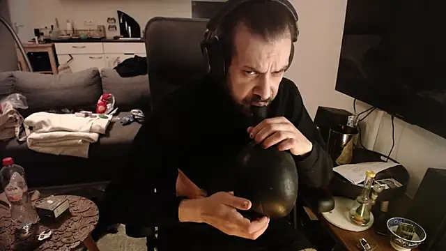 Snapshot of P4RtYBOII92 chatting on February 4, 2026, 4:57 pm P4RtYBOII92 online show from February 4, 2026, 4:57 pm