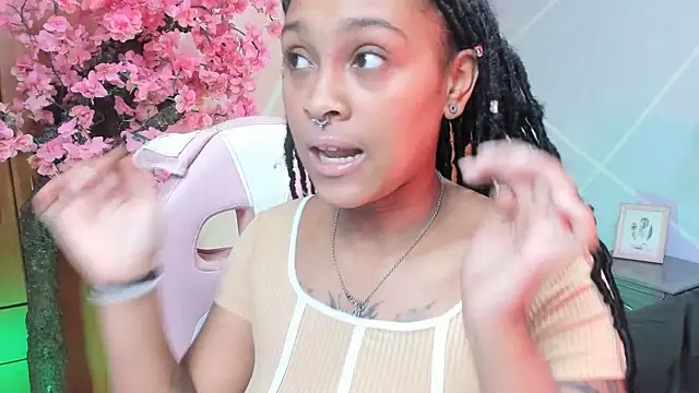 Elith noa online show from September 15, 2025, 7:36 pm