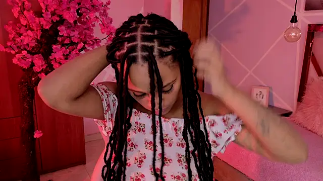 Elith noa online show from November 1, 2025, 8:22 pm