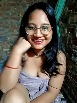 Cuterinki online show from June 16, 2026, 6:43 pm