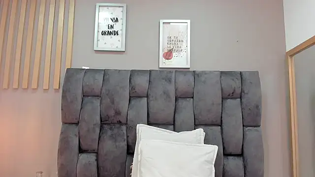 mariaa fernanda online show from October 21, 2025, 4:13 am