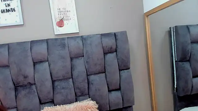 mariaa fernanda online show from November 5, 2025, 3:50 am