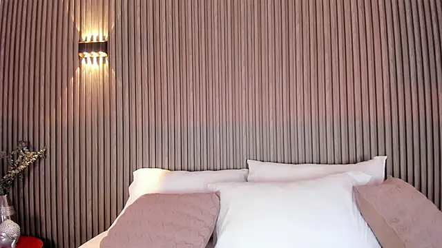 CaitlynCouper online show from March 4, 2026, 11:38 am