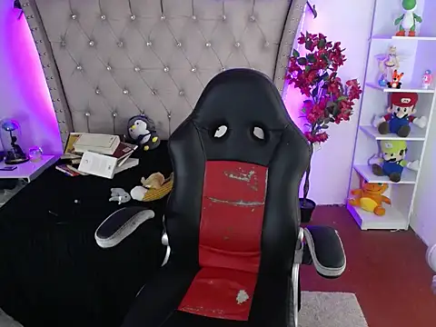 Shaddycute  online show from February 14, 2025, 3:33 am