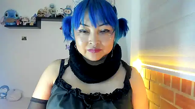 Shaddycute  online show from November 7, 2025, 1:27 am