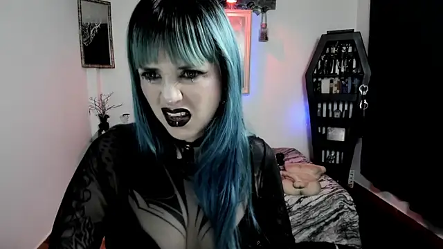 Snapshot of DimmuandDarkness chatting on June 4, 2026, 10:32 am DimmuandDarkness online show from June 4, 2026, 10:32 am