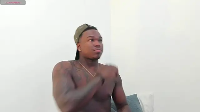 Troykhalil online show from November 12, 2025, 9:03 pm