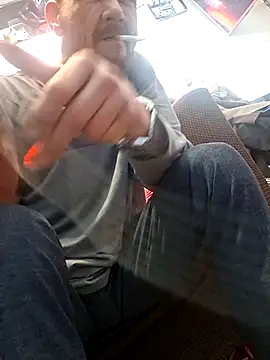 Snapshot of gettinit2wice chatting on February 22, 2026, 11:47 pm gettinit2wice online show from February 22, 2026, 11:47 pm