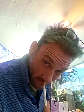 Snapshot of gettinit2wice chatting on March 23, 2026, 5:33 am gettinit2wice online show from March 23, 2026, 5:33 am