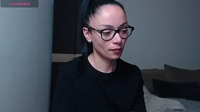 BabySerene online show from April 25, 2026, 2:58 am