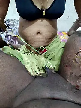 Snapshot of FeltedEuropium chatting on November 18, 2025, 8:08 am FeltedEuropium online show from November 18, 2025, 8:08 am