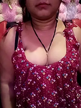 ella mariya online show from May 13, 2026, 6:27 pm