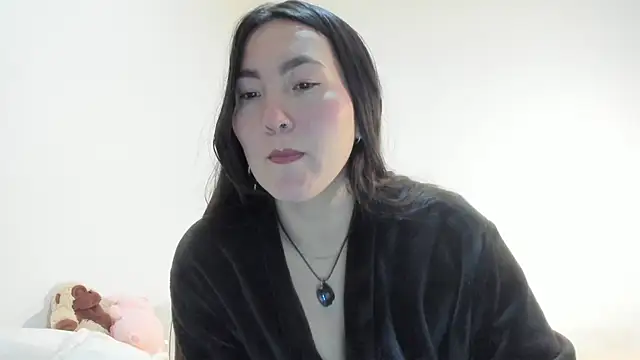 Elle Lee  online show from September 25, 2025, 12:14 am