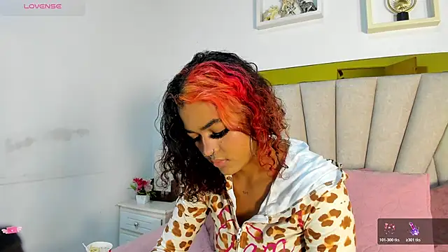 vahiolet fuentes online show from December 2, 2025, 3:01 am