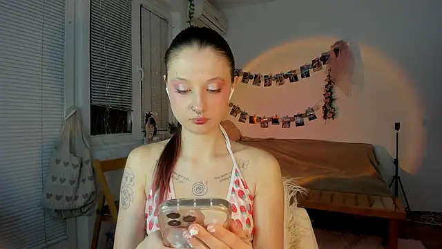 Jenny darling love online show from February 22, 2025, 7:03 pm