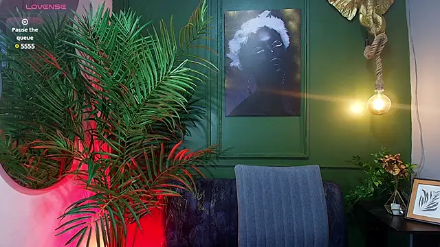 emilybaboo online show from March 11, 2025, 3:56 pm