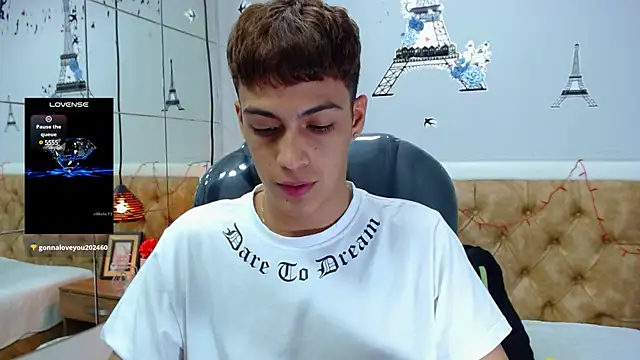 SkinnyBoy  online show from March 11, 2025, 6:08 pm