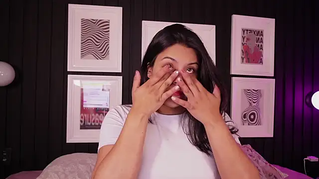 Sophia wilsonn  online show from February 26, 2026, 10:36 am