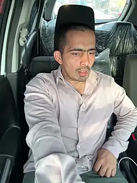 shivani0999 online show from February 9, 2026, 3:10 am