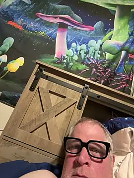 Mimmoromeo1973 online show from April 18, 2026, 6:06 am