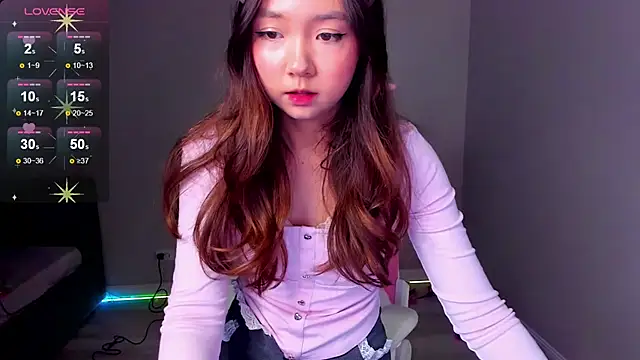 Snapshot of Fluffy_Rose chatting on November 4, 2025, 3:16 am Fluffy Rose online show from November 4, 2025, 3:16 am