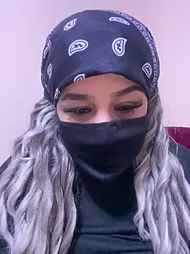 Snapshot of mari_layali chatting on December 14, 2024, 11:12 pm mari layali online show from December 14, 2024, 11:12 pm