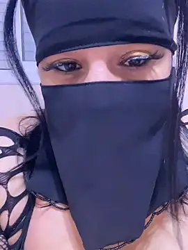 Snapshot of mari_layali chatting on February 28, 2025, 3:48 am mari layali online show from February 28, 2025, 3:48 am