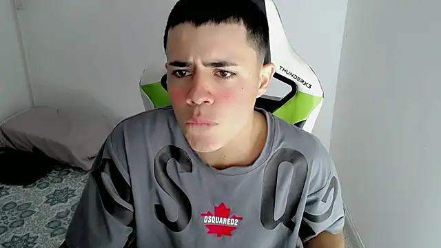 Snapshot of bby_santi chatting on March 10, 2025, 1:54 pm bby santi online show from March 10, 2025, 1:54 pm