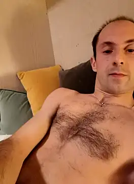 Snapshot of Drobniutki chatting on January 28, 2025, 5:56 pm Drobniutki online show from January 28, 2025, 5:56 pm