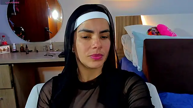 Snapshot of ClaraMariaMon chatting on March 18, 2025, 6:37 pm ClaraMariaMon online show from March 18, 2025, 6:37 pm