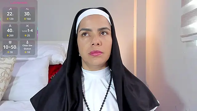 ClaraMariaMon online show from December 4, 2025, 2:59 pm