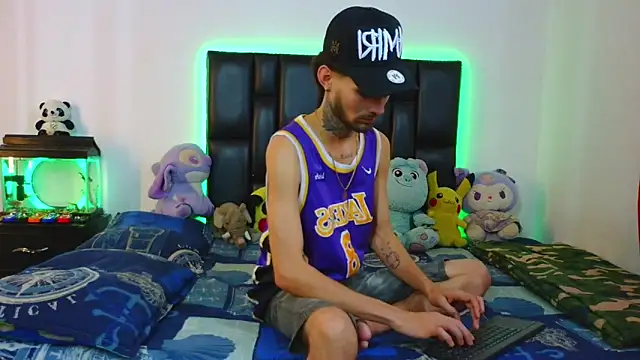 Brutal Sex Fucking online show from May 15, 2026, 3:57 am