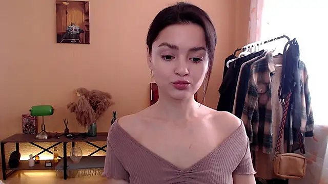 Snapshot of CuteRuby99 chatting on October 1, 2025, 5:13 am CuteRuby99 online show from October 1, 2025, 5:13 am