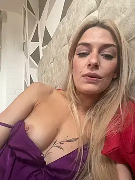 Lolitaxlola online show from March 17, 2025, 1:08 pm