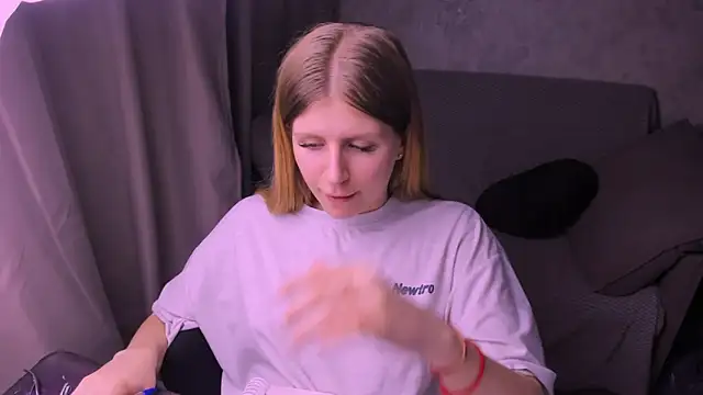 kirraa  online show from February 2, 2025, 12:40 am